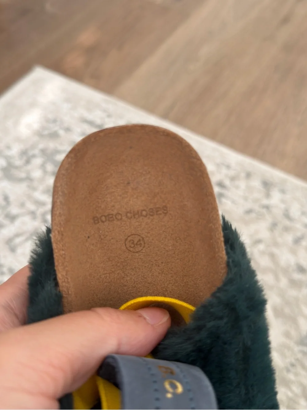 Bobo Choses Dark Green Fuzzy Faux Fur Slide Sandals Yellow Strap Size 34,3 Youth